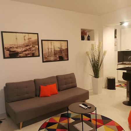 Guesthouse Nadia Senj  Bagian luar foto