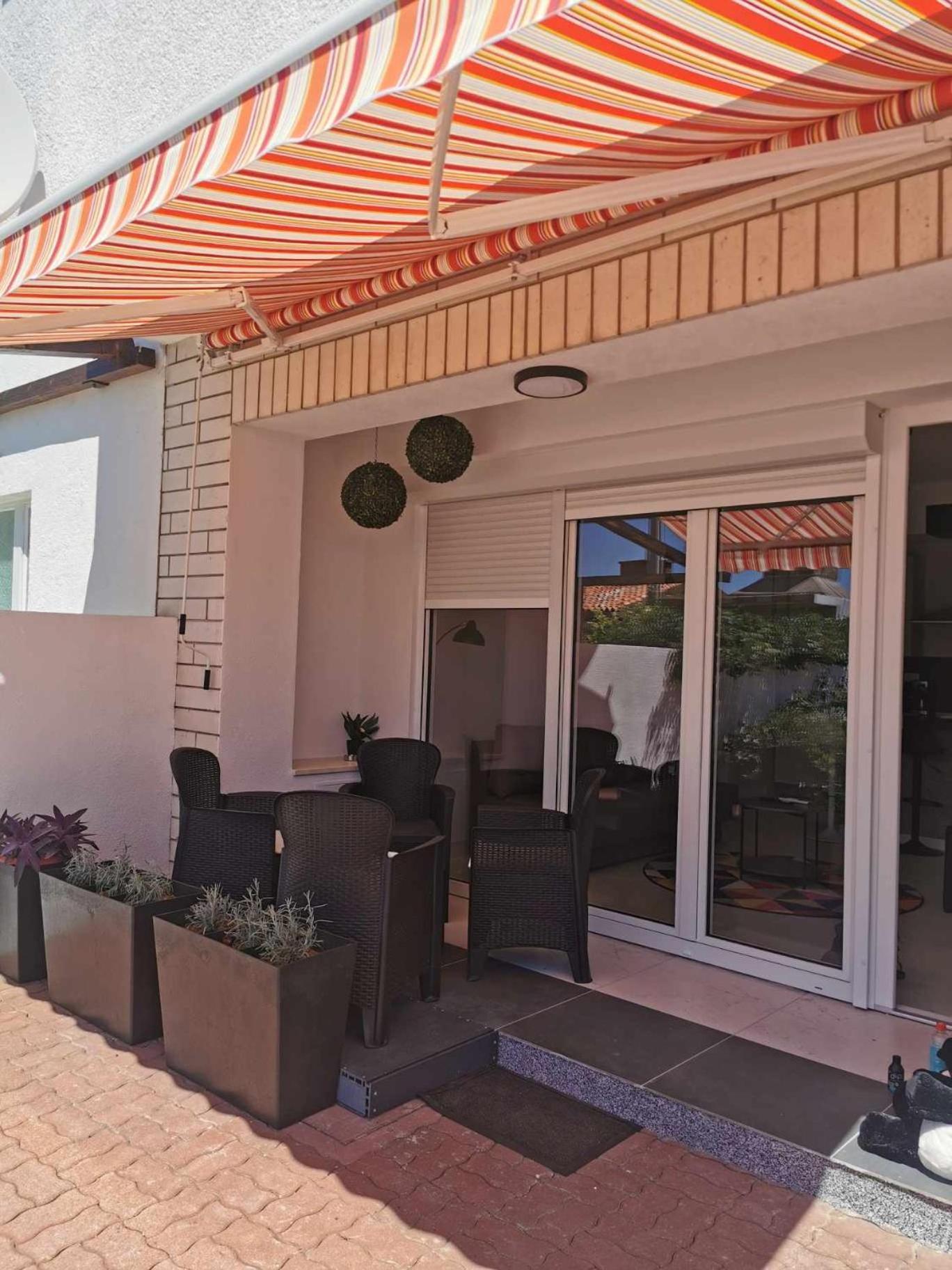 Guesthouse Nadia Senj  Bagian luar foto